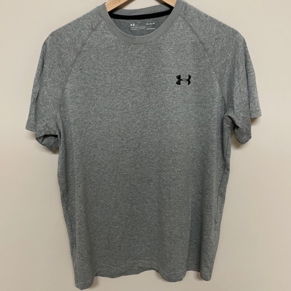 NWOT Under Armour HeatGear Loose Fit Shirt